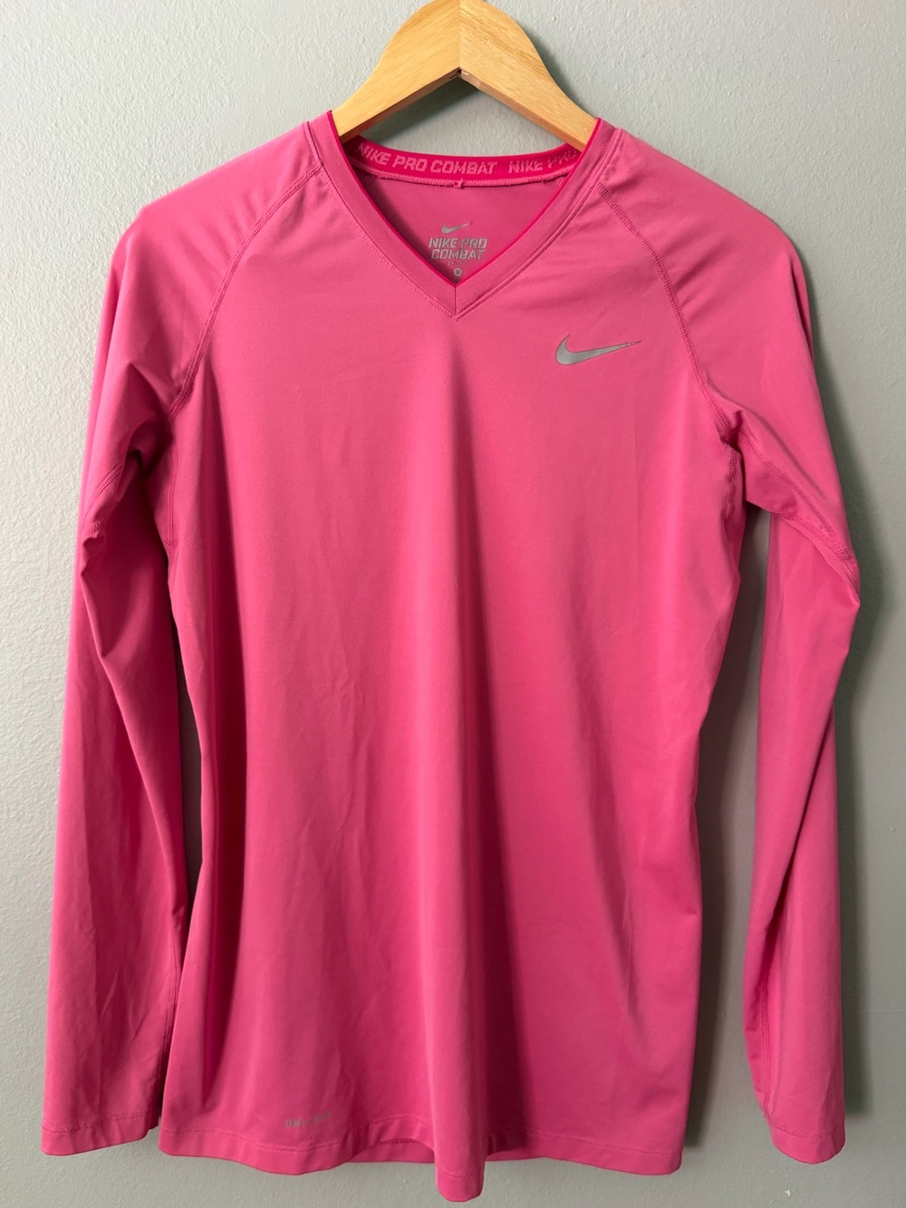 Nike Pro Combat Dri-Fit Fitted Long Sleeve Shirt Pink Size M